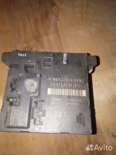 Блок управления двери 211 870 41 26 мерседес 211