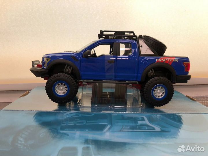 Maisto Design 1:24 - Ford F-150 Raptor 2017 Синий