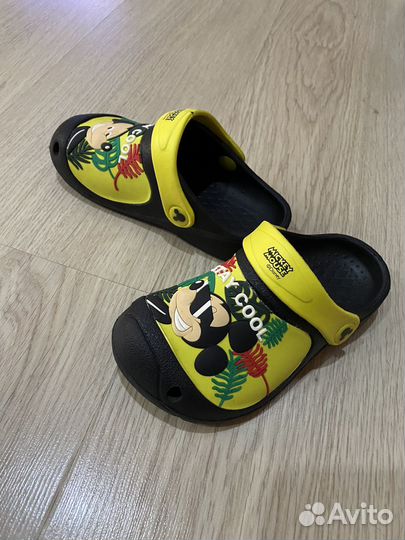 Тапочки детские crocs