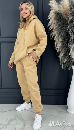 Спортивный костюм женский новый на флисе