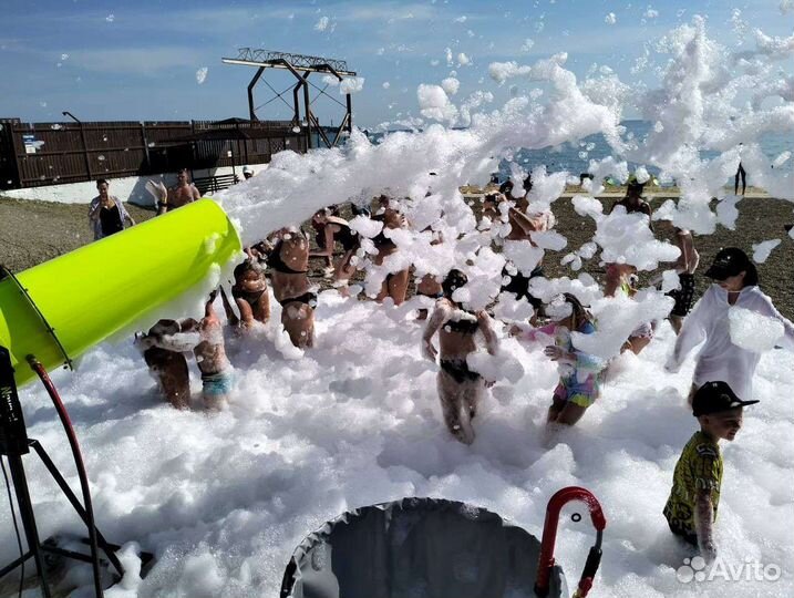 Пенная вечеринка, пенное шоу. Ведущий. Аниматоры