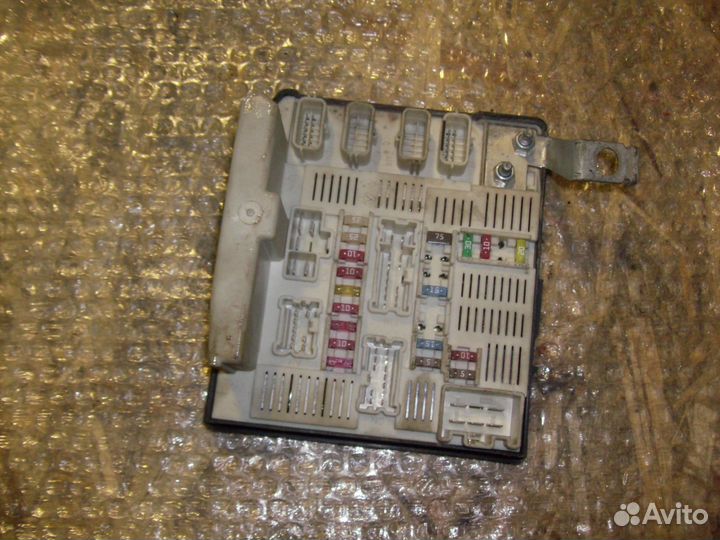 Renault Megan 2 1.6 блок предохранителей