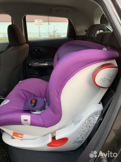 Автомобильное кресло