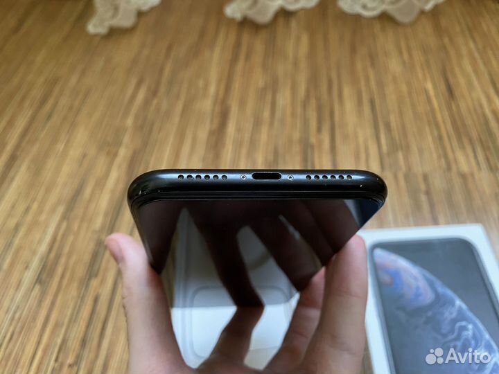 iPhone Xr, 64 ГБ