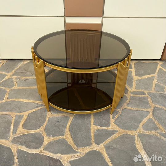 Журнальный столик