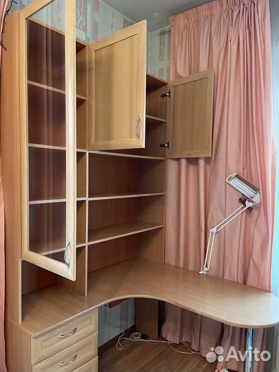 Компьютерный стол