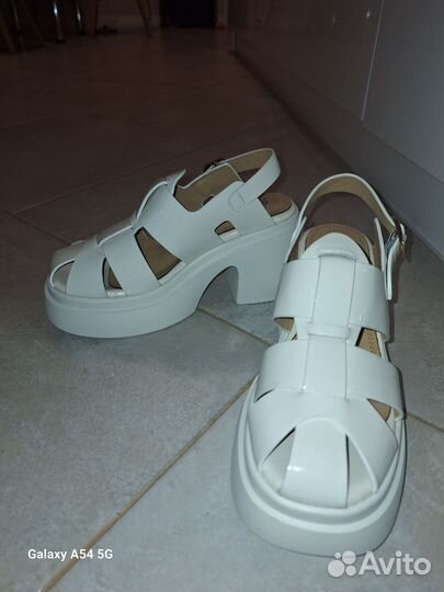 Босоножки женские 34 размер