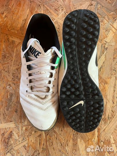 Сороконжки Nike Tiempo