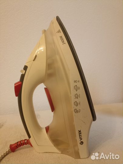 Паровой утюг Vitek