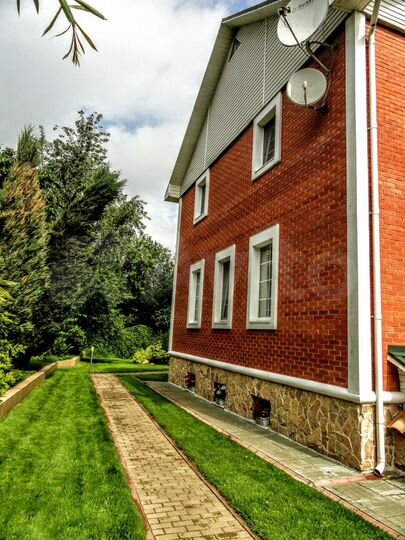 Дом 240,5 м² на участке 11,5 сот.