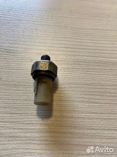 Датчик давления масла Kia Picanto