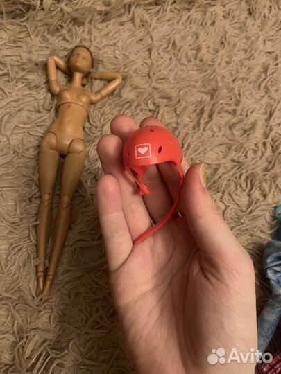 Барби made to move скейтбордистка