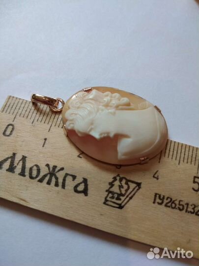 Золотая подвеска 585 пробы (Камея)