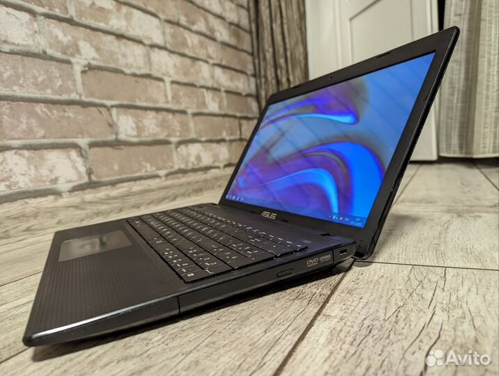 Ноутбук asus AMD C-70/Radeon HD 7290/240 SSD/4 RAM