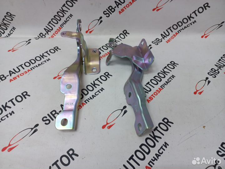 Петля капота левая KIA RIO 10-17