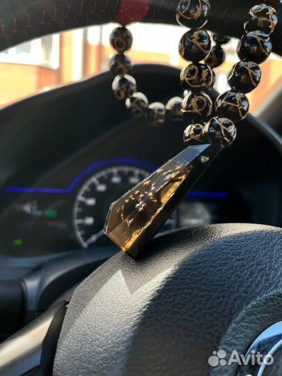 Четки в машину ручной работы Паук из оргстекла