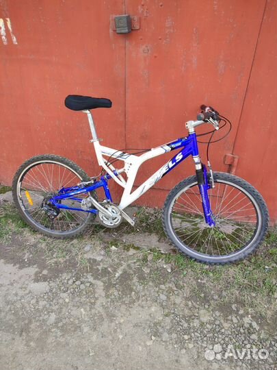 Велосипед стелс адреналин 26'