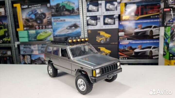 Радиоуправляемая машина джип MN model cherokee