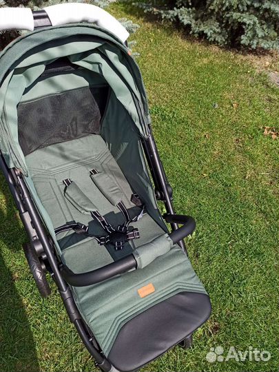 Новая коляска с перекидной ручкой Luxmom H2