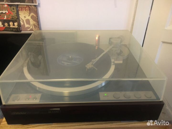 Проигрыватель винила Viktor
