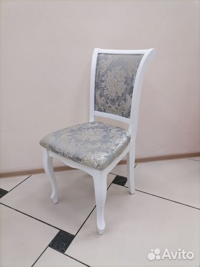 Стул из натурального дерева