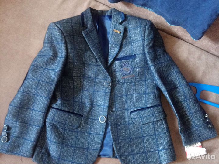 Костюм тройка на мальчика 104-110