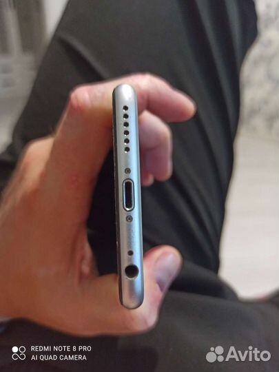 Телефон iPhone 6s