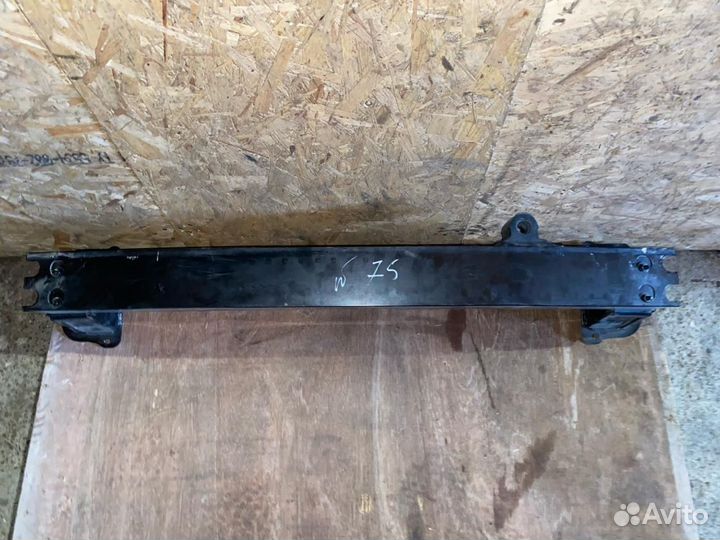 Усилитель переднего бампера Nissan Teana J32