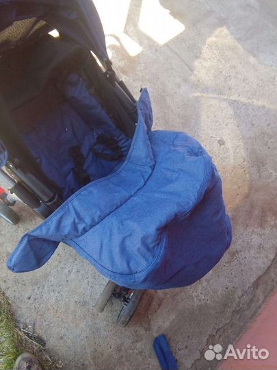 Прогулочная коляска