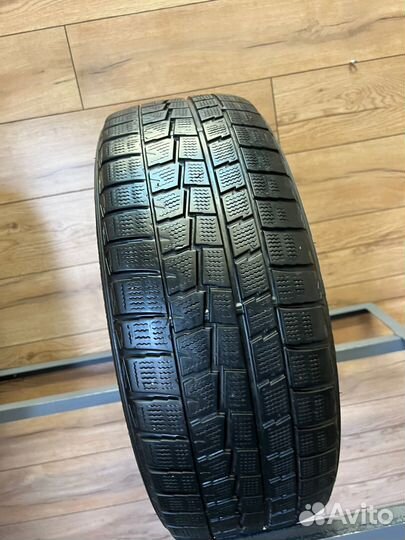 Dunlop Winter Maxx WM01 215/55 R17
