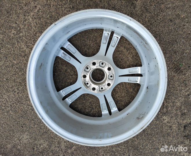 Диск r18 BMW