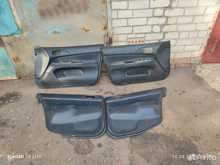 Дверные карты задние Лансер 9