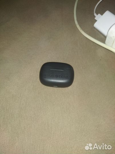 Беспроводные наушники jbl