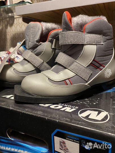 Лыжные ботинки 36-37 Nordway новые