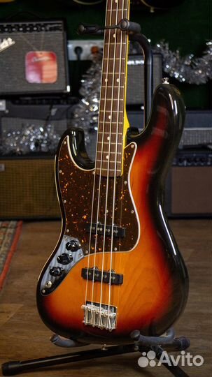 Бас-гитара CoolZ ZJB-1R Lefty