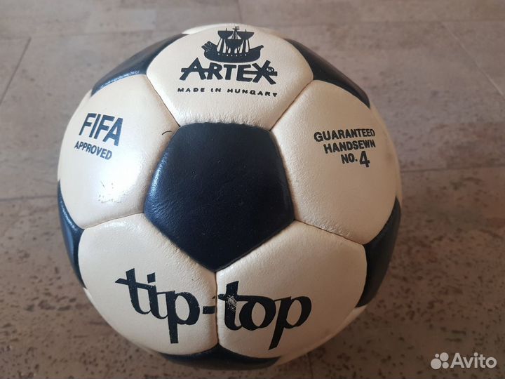 Мяч с автографами игроков фк спартак москва 1975