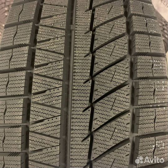 Sailun Ice Blazer Arctic EVO 245/45 R19 102V