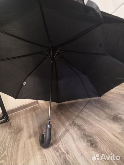 Чёрный мужской зонт