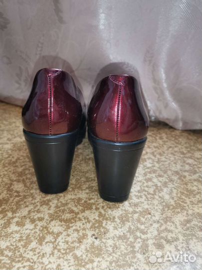 Туфли женские 38 размер новые