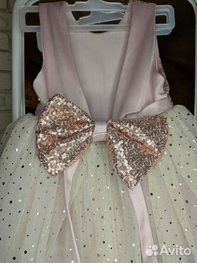 Нарядное платье для девочки 4 лет