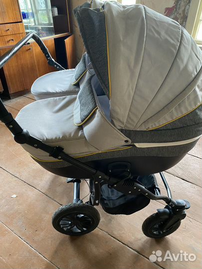 Коляска для двойни