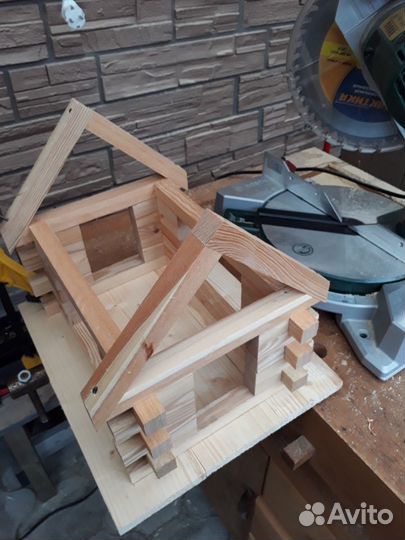 Кормушка для птиц