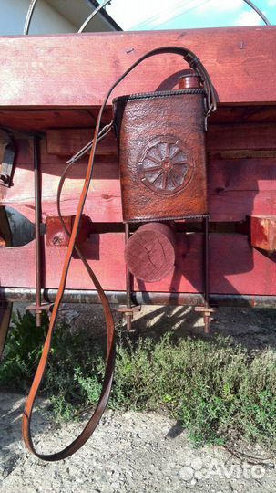 Фляга в коже по цыганским мотивам