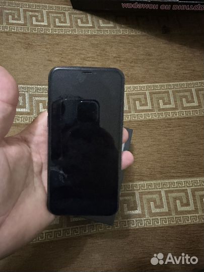 Телефон iPhone 11 про
