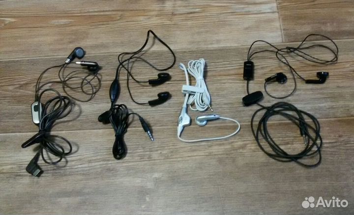 Гарнитуры новые проводные