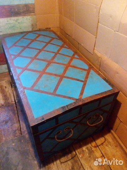 Сундук деревянный большой