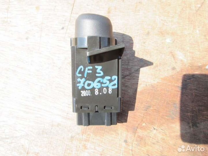 Кнопка аварийки Honda Torneo CF3 F18B 2000/9