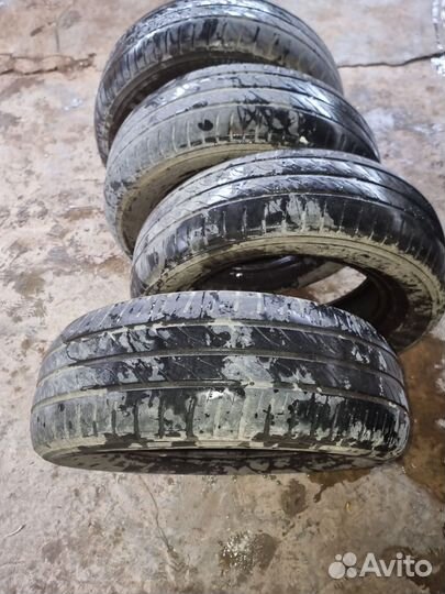Dunlop SP 30 215/55 R16