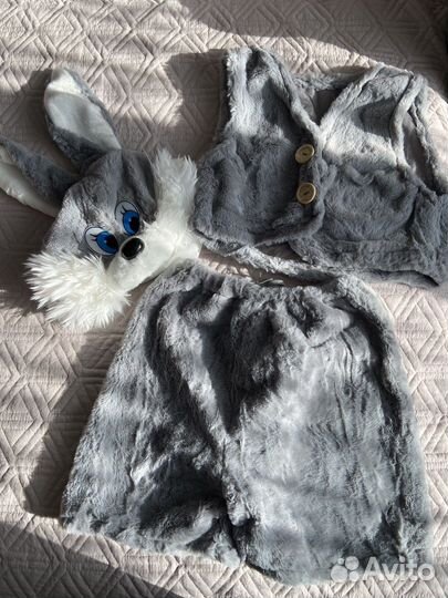 Новогодний костюм зайчика