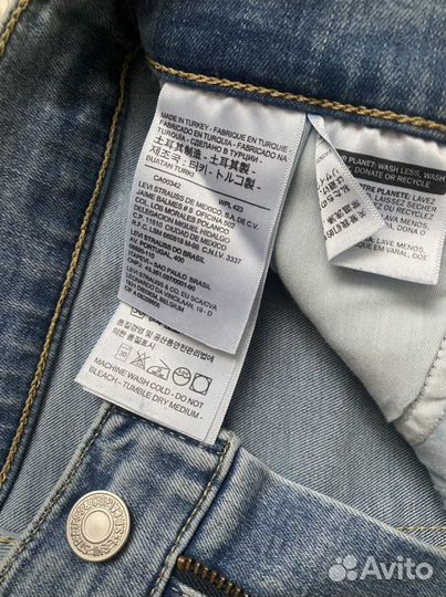 Джинсы levis